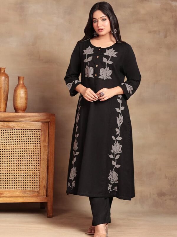 WhatsApp Image 2025-09-24 at 14.23.16_89987ce0 Embroided Co-ord Set