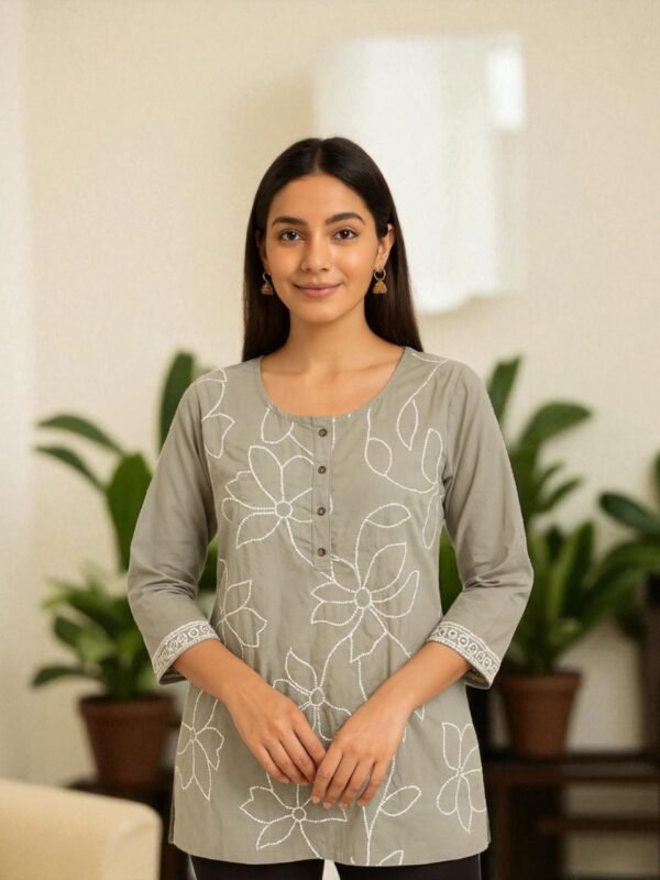 WhatsApp Image 2025-10-19 at 20.48.04_7a971de0 Embroidered Tunic top