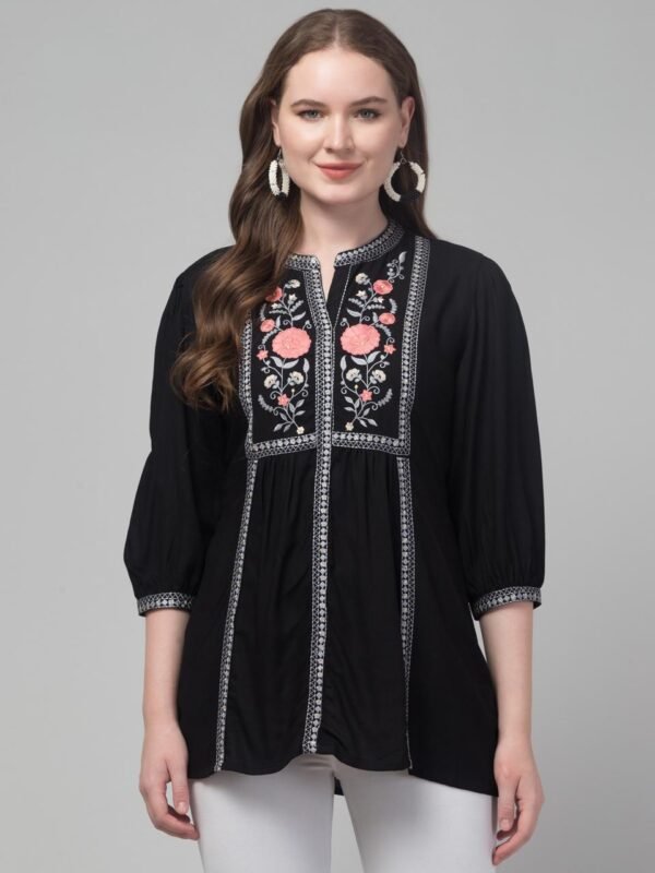 WhatsApp Image 2025-11-21 at 15.57.41_48baa958 Embroidered Tunic Top